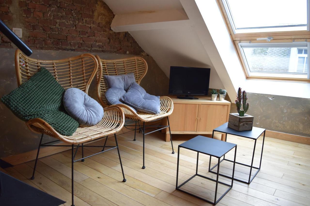 Le Patio Belle Maison En Plein Centre Ville, Avec Grande Terrasse Au Calme Bastogne Eksteriør bilde