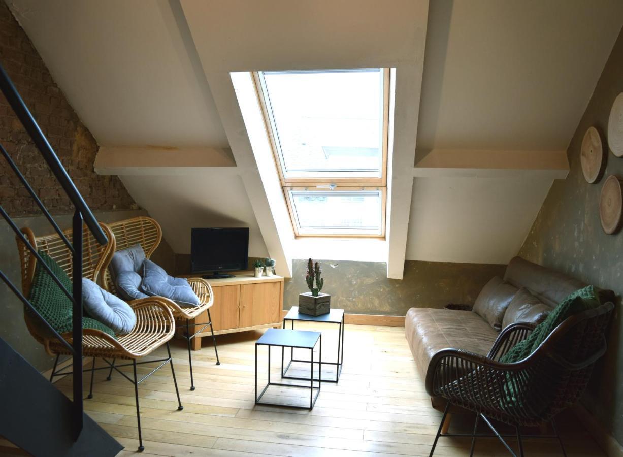 Le Patio Belle Maison En Plein Centre Ville, Avec Grande Terrasse Au Calme Bastogne Eksteriør bilde