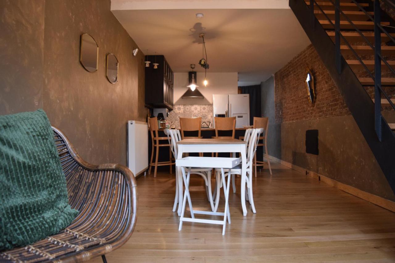 Le Patio Belle Maison En Plein Centre Ville, Avec Grande Terrasse Au Calme Bastogne Eksteriør bilde